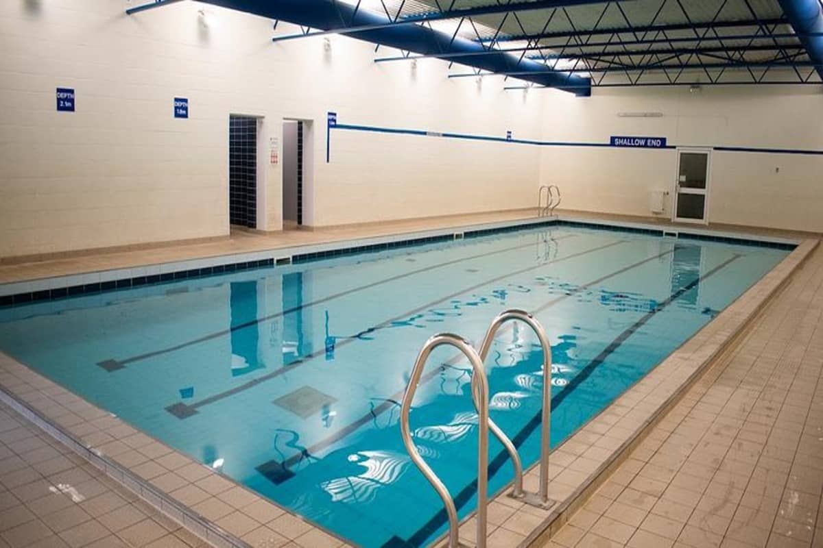 Sir-Thomas-Rich-swim-pool