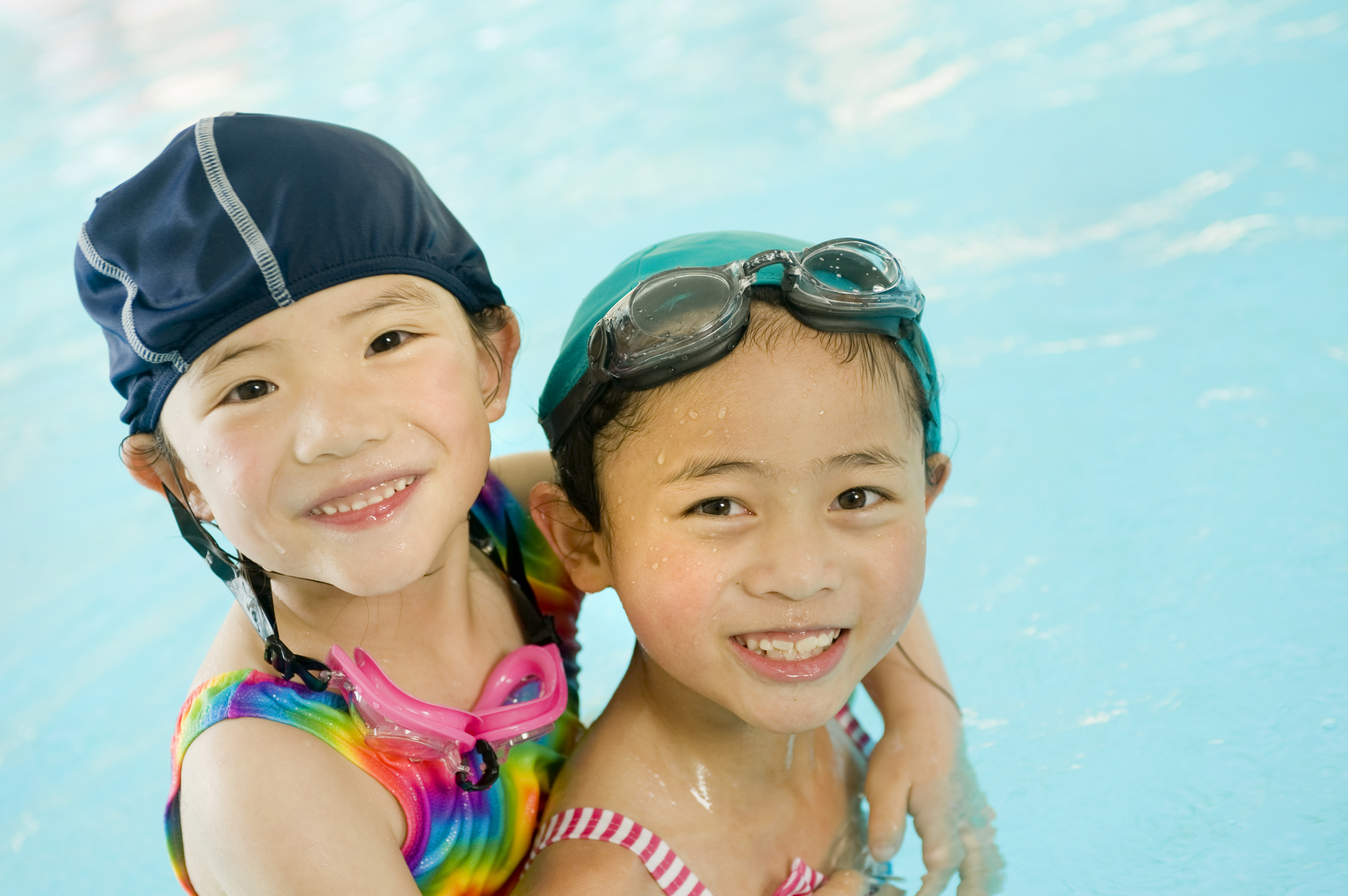 kids swimming
